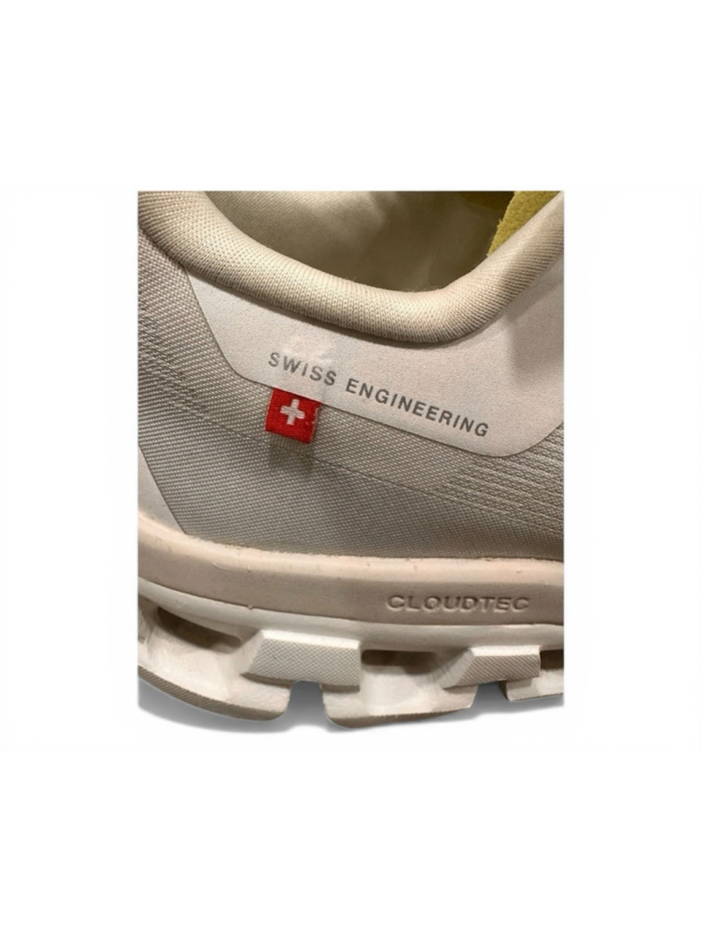 On Running Cloudflow Women’s 8.5 White Running Shoes Lace Up Athletic - Picture 10 of 12